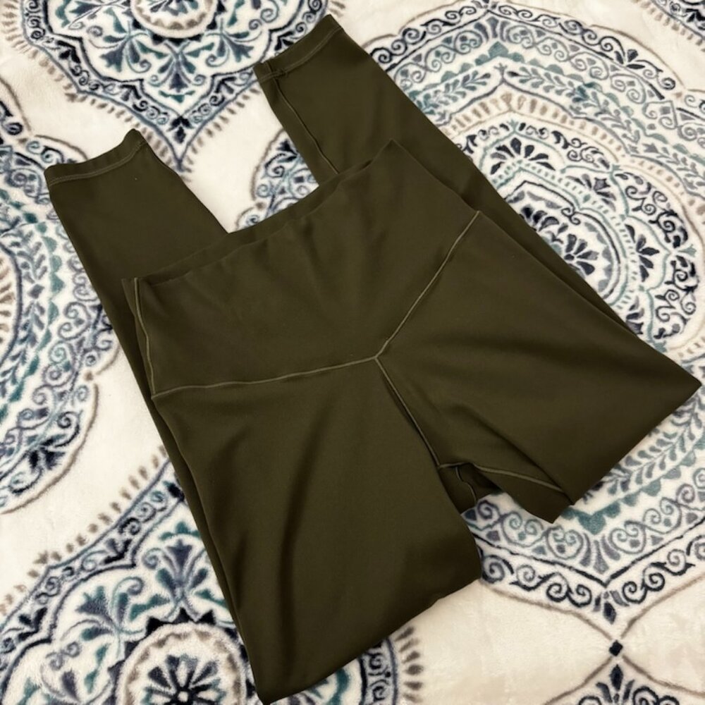 Offline by Aerie Real Me 7/8 Hi-Rise Legging Sz Medium Green